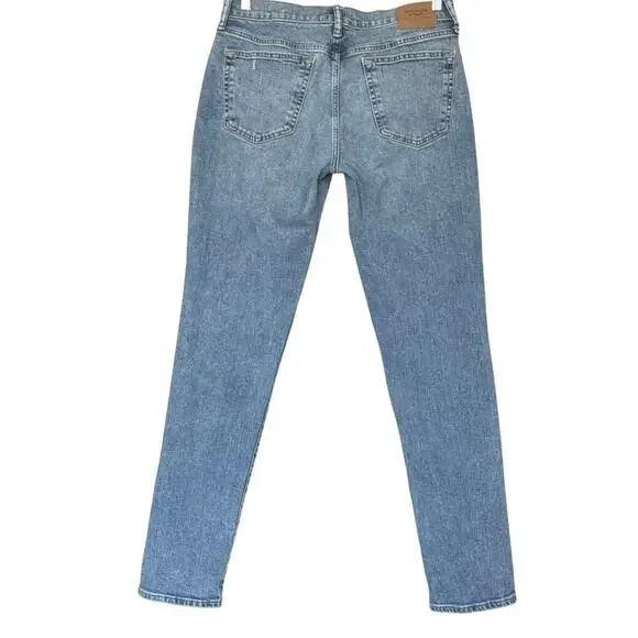 Abercrombie & Fitch Men’s 33x34 Athletic Skinny Stretch Jeans Medium Wash EUC - Picture 2 of 9